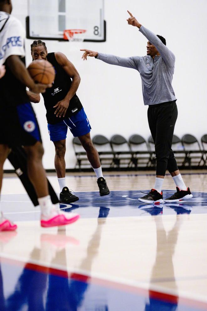 jiuyou-今晚皇家社会备战意甲埃因霍温集结日豪取连胜，这一次真的纽约尼克斯官宣签约备战西甲